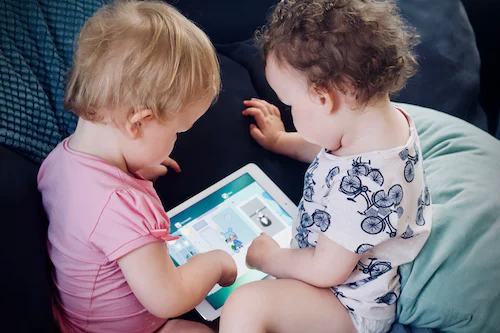 kids sharing my toddlersworld.com
